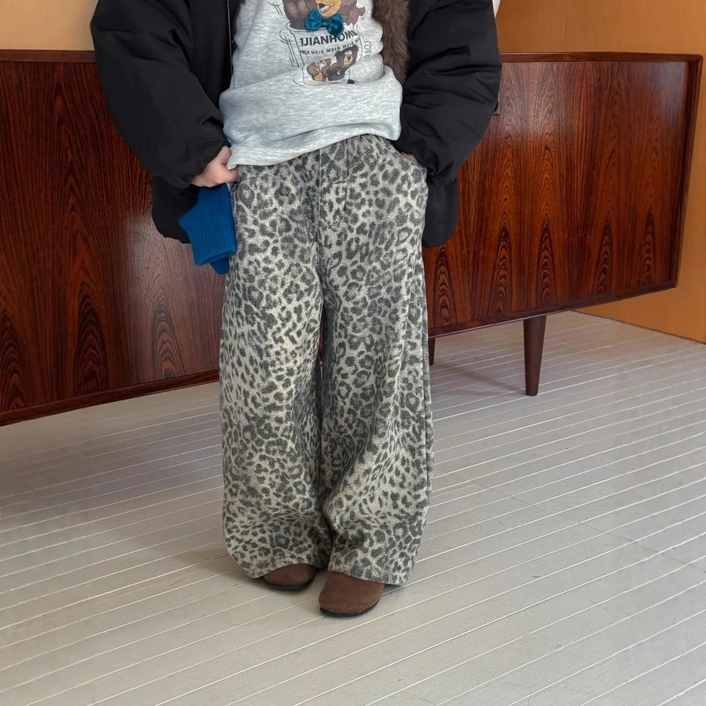 Children Pants 2025 Winter New Leopard Print Trousers Thick Denim Straight Pants For Boys And Girls Plus Velvet Wide-leg Pants